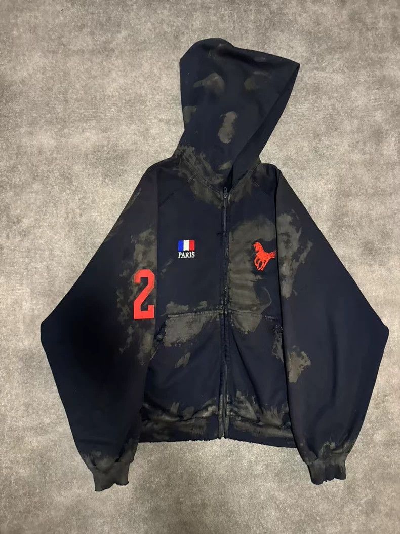 Balenciaga Balenciaga Mud-dyed horse hoodie Size US S / EU 44-46 / 1 - 1 Thumbnail