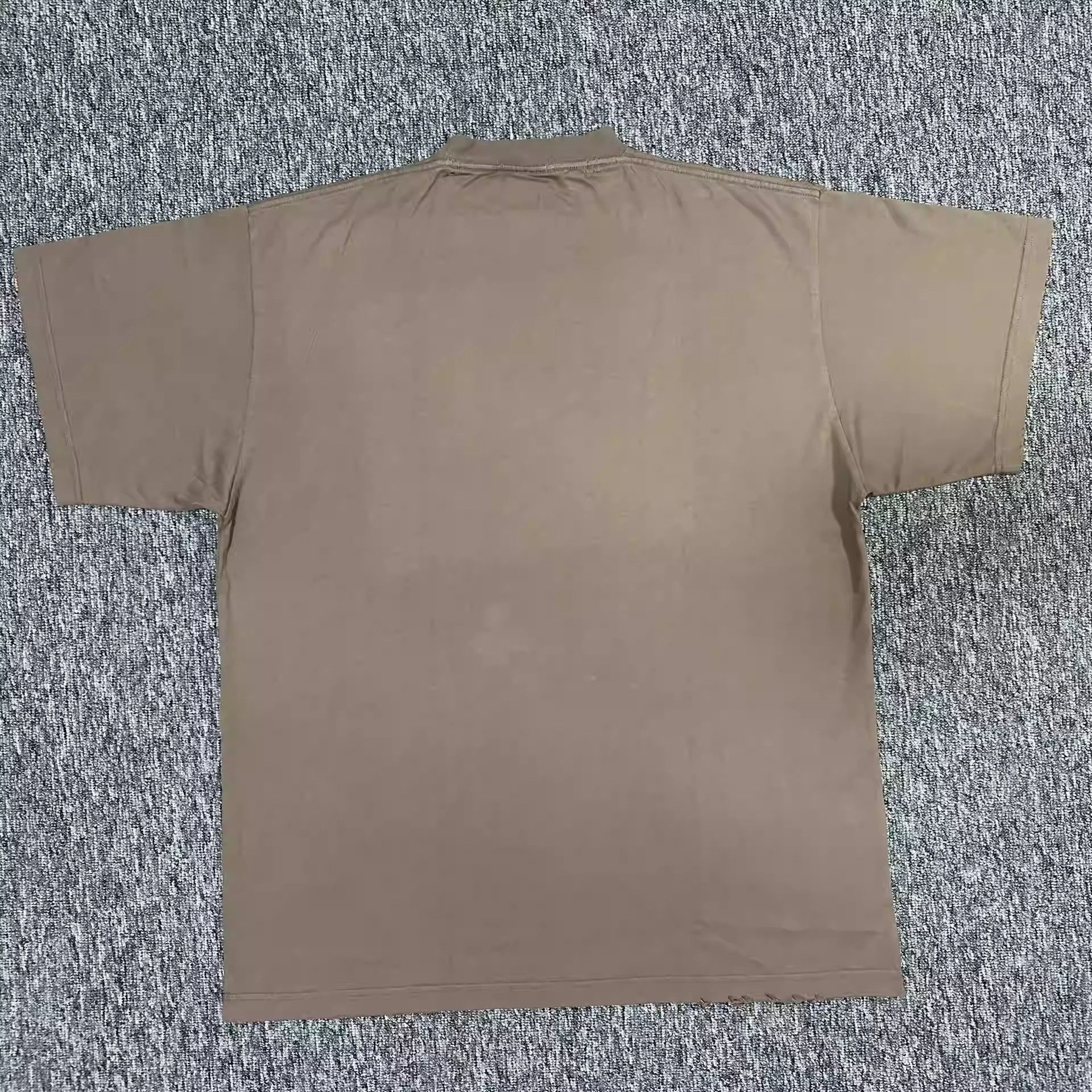 Balenciaga Balenciaga Short Sleeve Burst Size US L / EU 52-54 / 3 - 2 Thumbnail