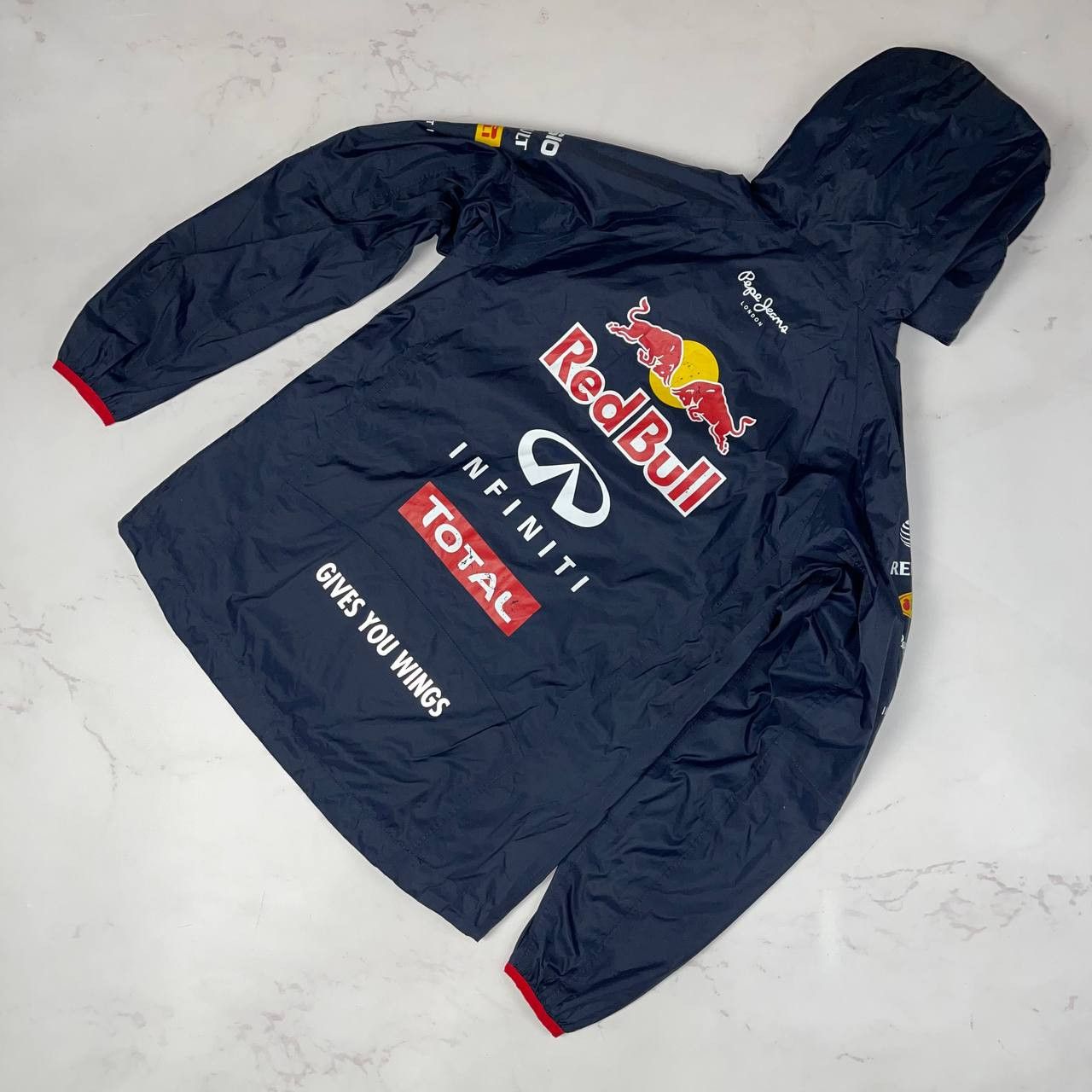 Red Bull Red Bull Infiniti F1 Racing Raincoat Jacket men’s size Size US S / EU 44-46 / 1 - 10 Thumbnail