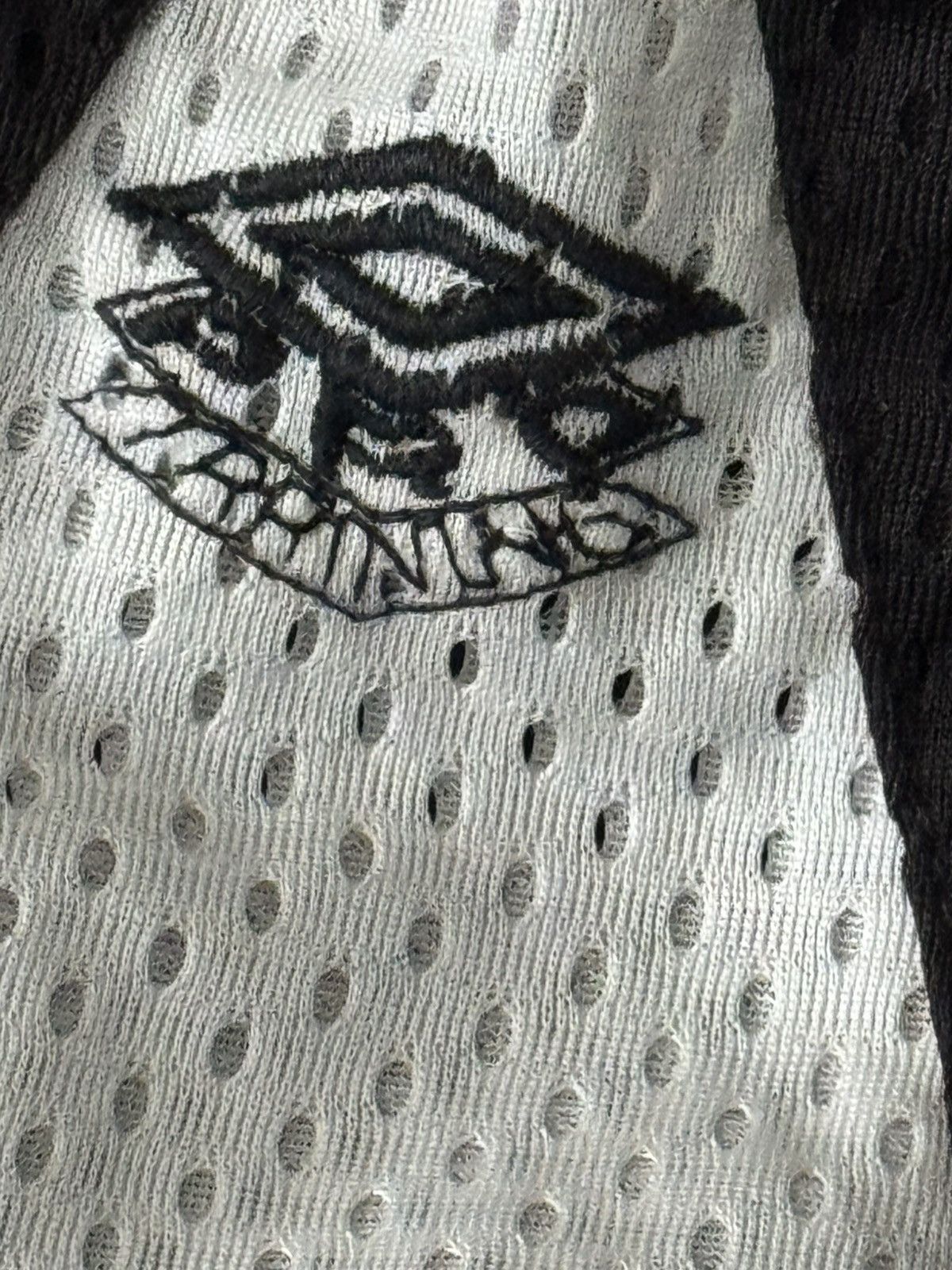 Umbro VTG Umbro BOLIVIA Soccer Shorts Black LRG Pro Training RARE Size US 34 / EU 50 - 5 Thumbnail