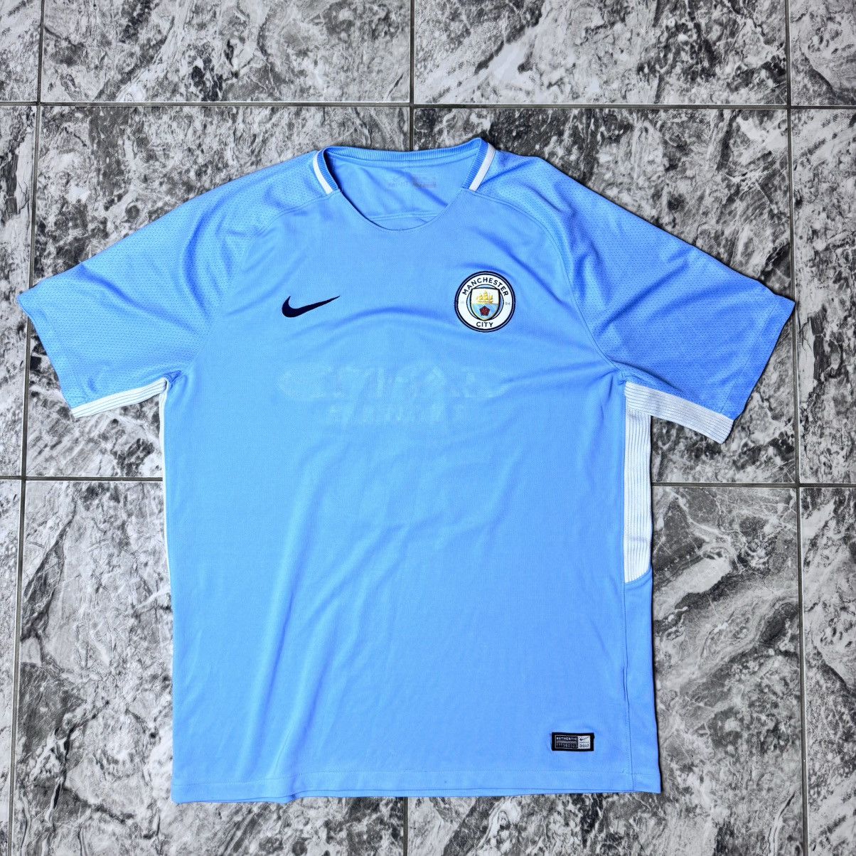 Nike Kun Aguero Manchester City vintage jersey Size US XL / EU 56 / 4 - 2 Thumbnail