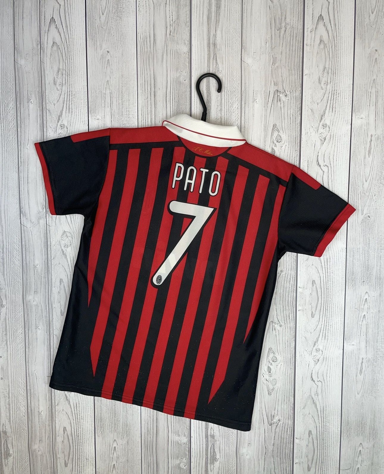 Vintage Vintage AC Milan soccer jersey size Xs 7 Pato Size US XS / EU 42 / 0 - 1 Thumbnail