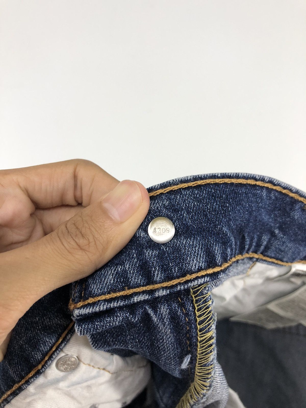 Levi's Vintage Levis 511 Patchwork Distressed Faded Blue Jeans Size US 34 / EU 50 - 21 Thumbnail