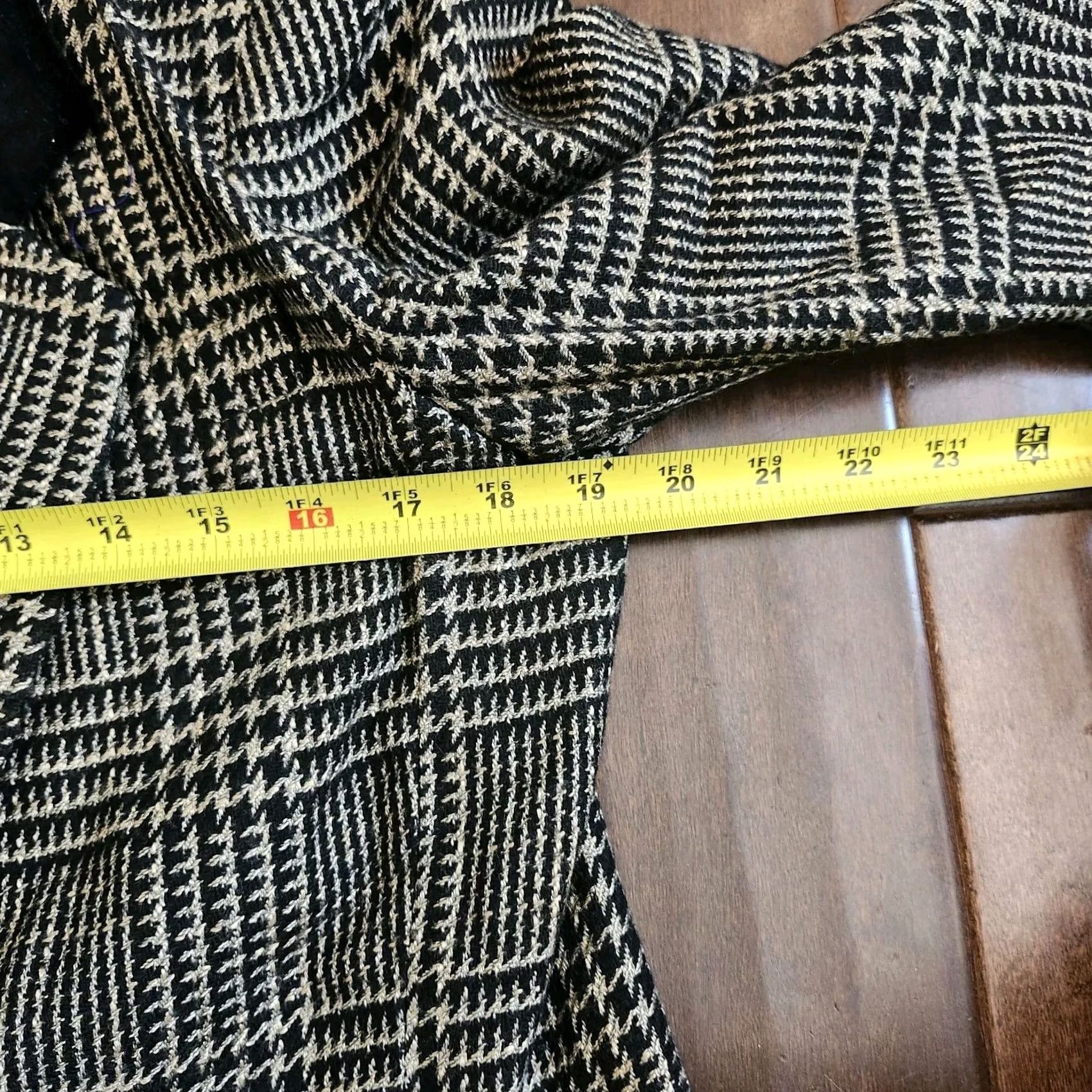 Lord & Taylor Lord & Taylor Women Jacket Multicolor Plaid Velvet Collar Wool 8 Regular Dry Clean Only Button Long Sleeve Women's Jacket Size M / US 6-8 / IT 42-44 - 7 Thumbnail