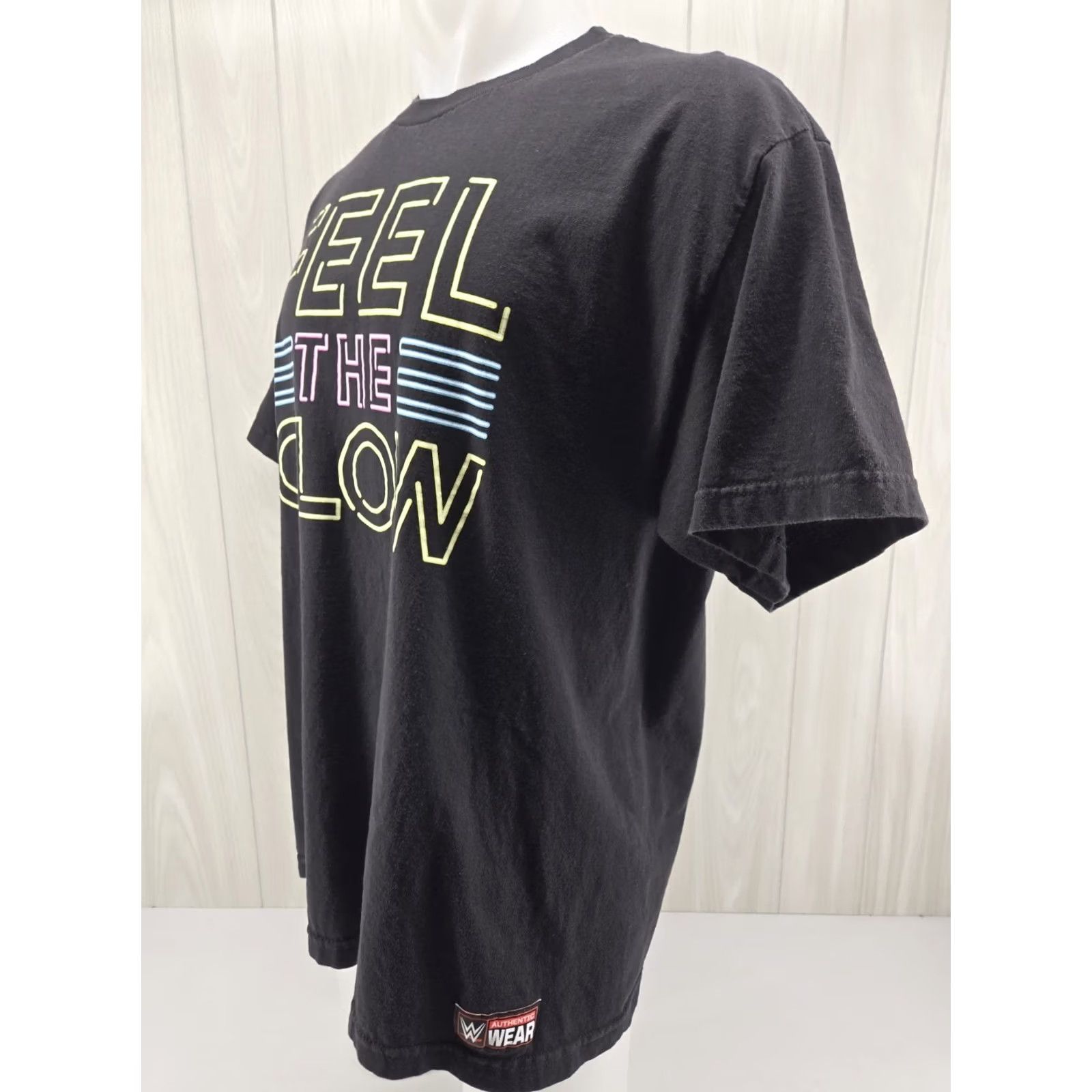 Vintage WWE Authentic Naomi Feel The Glow Black T-Shirt XL Men Wresting Graphic Retro Neon Shirt Size XL Size US XL / EU 56 / 4 - 4 Thumbnail