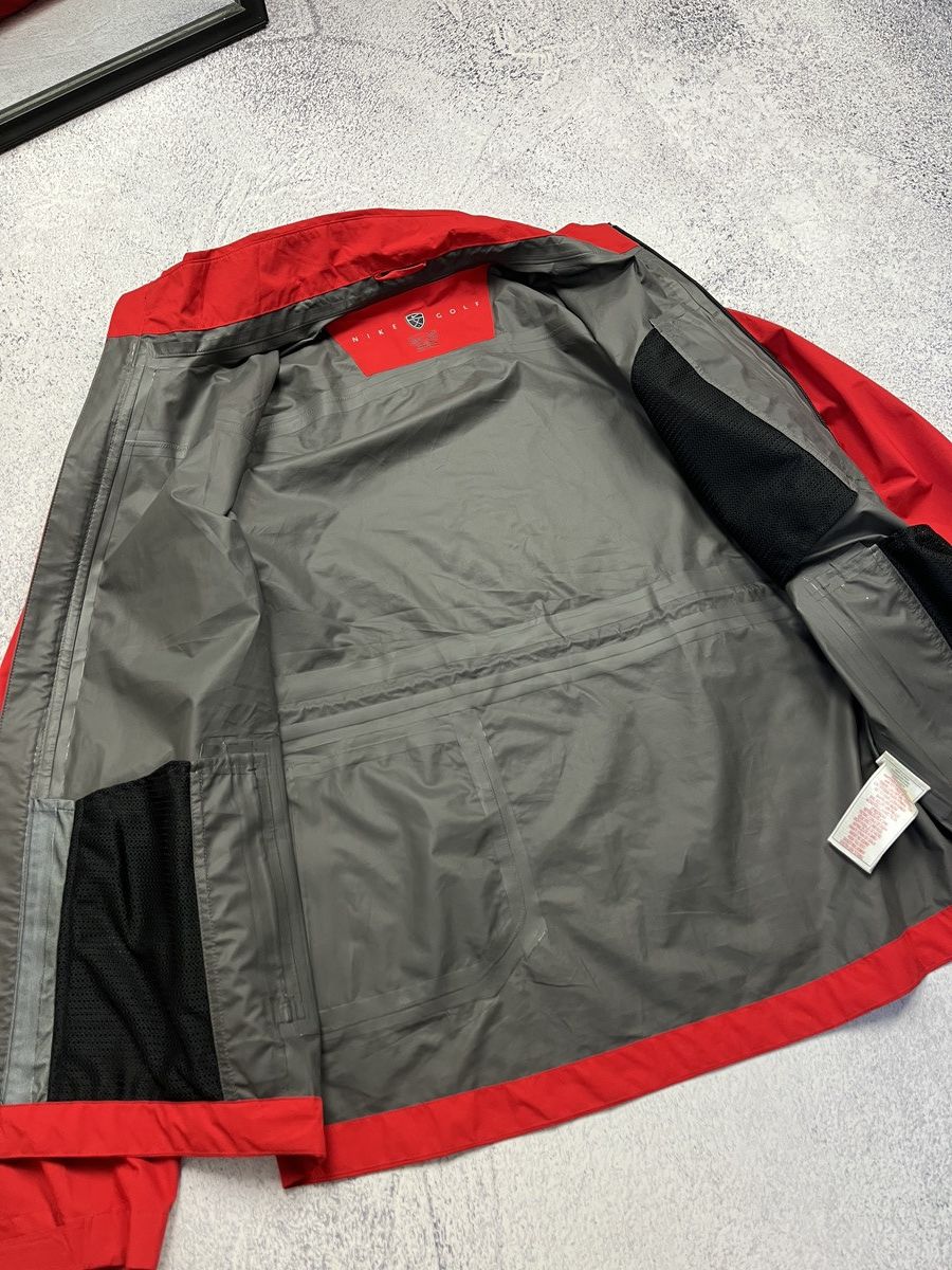 Nike NIKE Golf Jacket Red Gore-Tex Vintage Y2K Outdoor Life Size US M / EU 48-50 / 2 - 18 Thumbnail