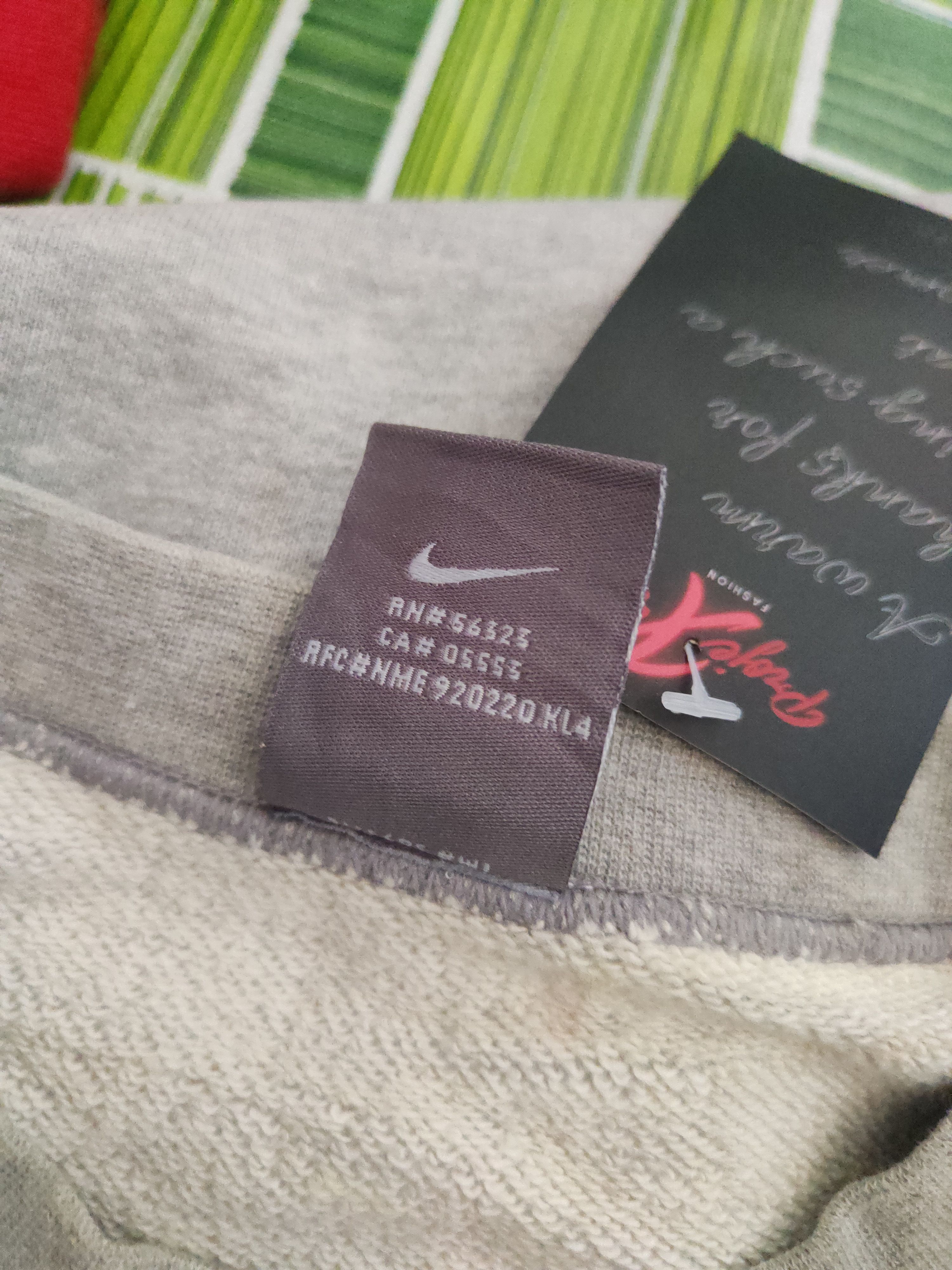 Nike DL Nike Gray Sweatshirts #46-066 Size US S / EU 44-46 / 1 - 12 Thumbnail