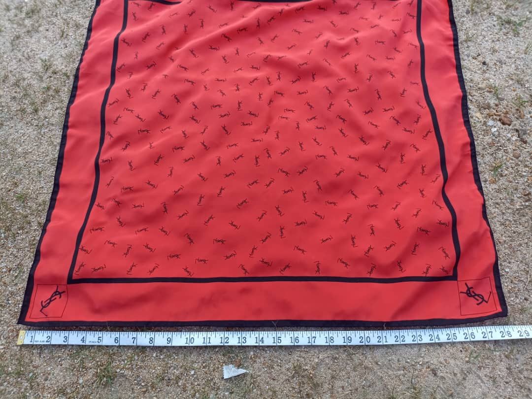 Yves Saint Laurent 🔥BINDING🔥Yves Saint Lauren scarf & handkerchief/bandana Size ONE SIZE - 17 Thumbnail