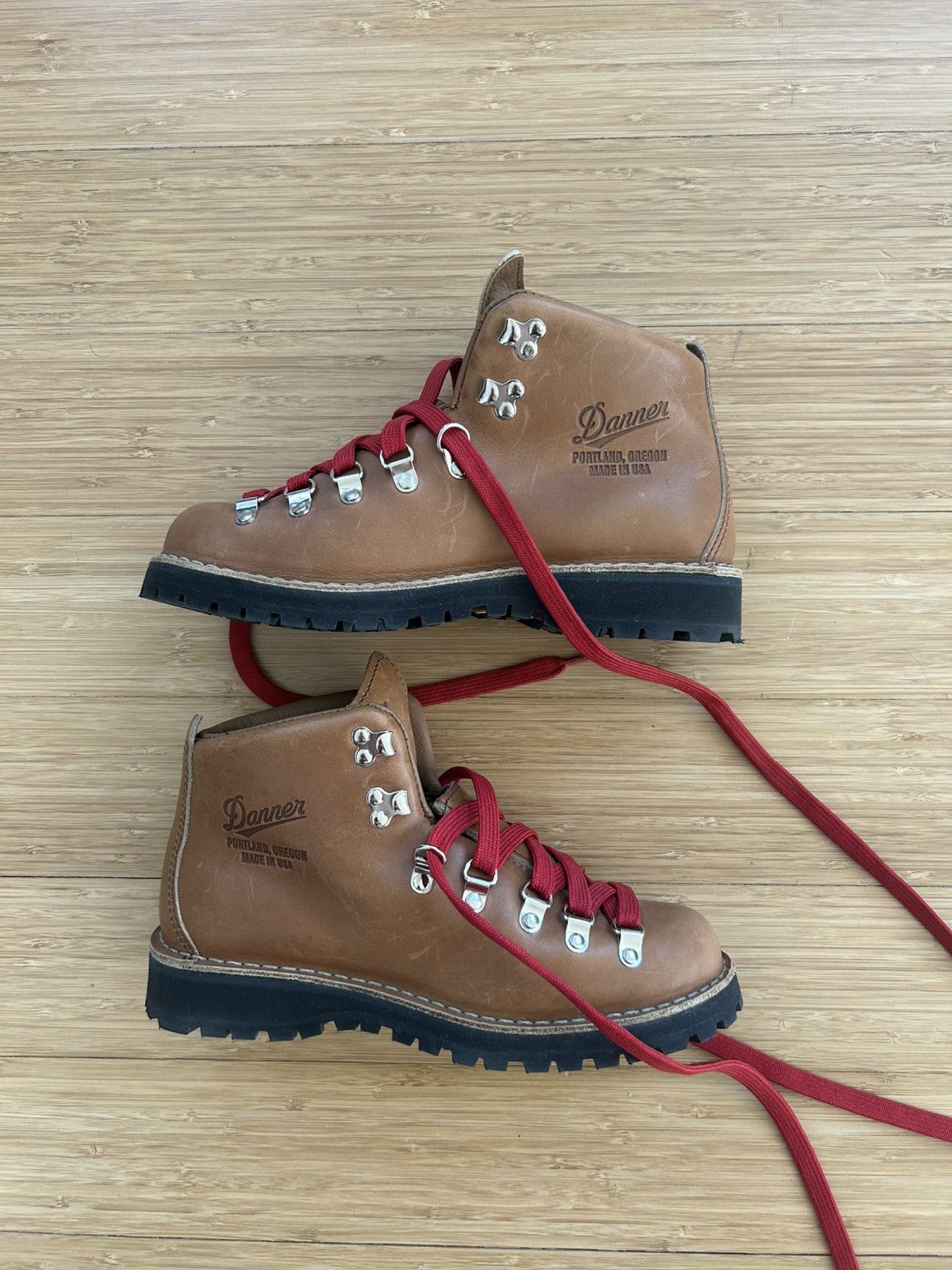 Danner W’s Danner Mountain Light Cascade Boots Size US 8.5 / IT 38.5 - 5 Thumbnail