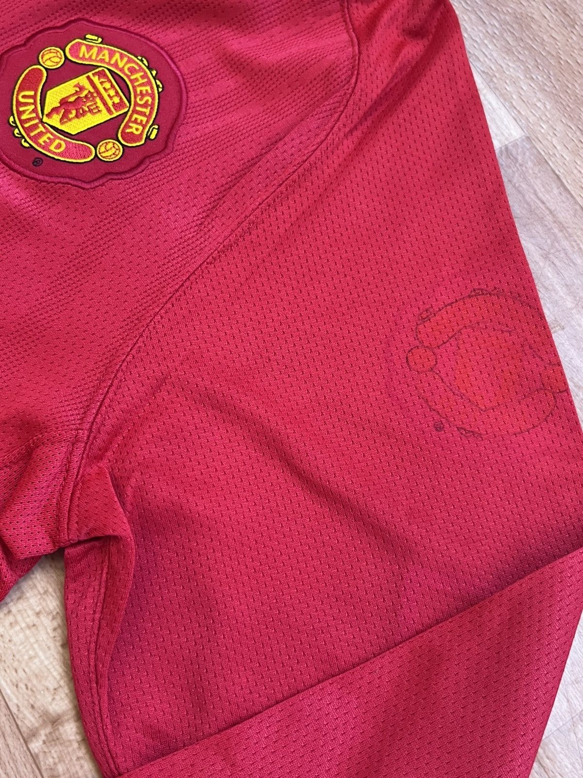 Nike 2007/09 Nike Manchester United Home Soccer Jersey Men’s Sz S Size US S / EU 44-46 / 1 - 17 Thumbnail