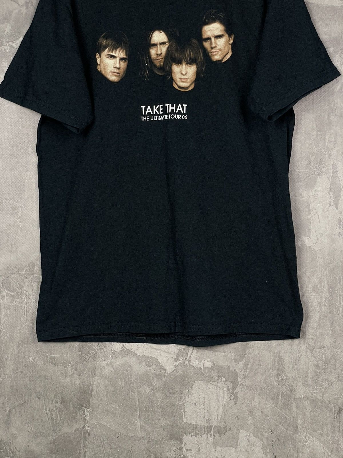 Band Tees Vintage Take That Europe Big Logo Tour 00s Band T Shirt Size US M / EU 48-50 / 2 - 5 Thumbnail
