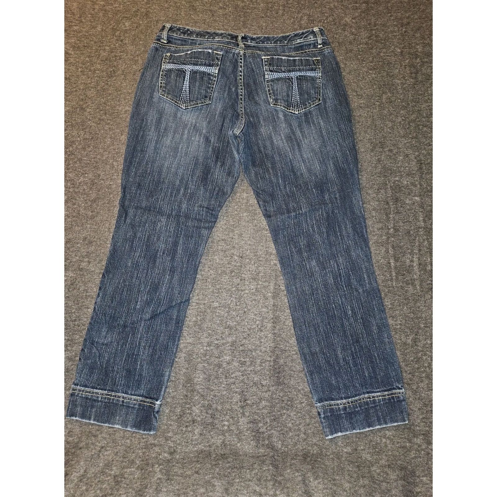 Tommy Hilfiger Tommy Hilfiger Capri Jeans Women 10 Low Rise Blue Crop Denim Logo Pockets 90s Hipster Preppy Womens Size 32" / US 10 / IT 46 - 8 Thumbnail