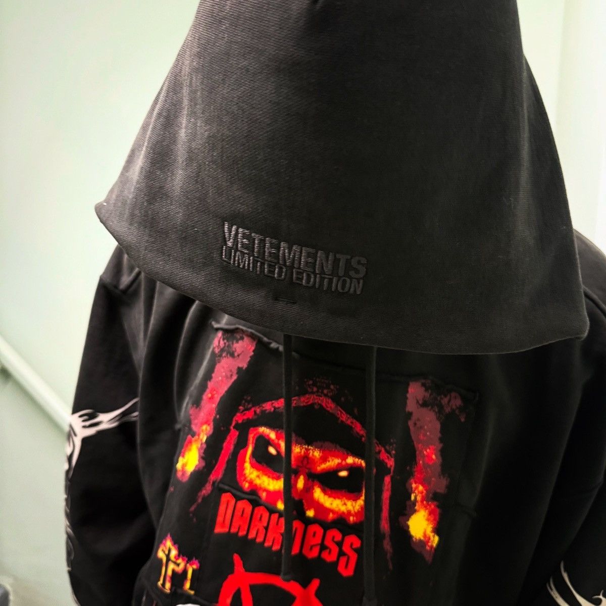 Vetements Vetements AW21 Metal Patches Hoodie Size US S / EU 44-46 / 1 - 4 Thumbnail