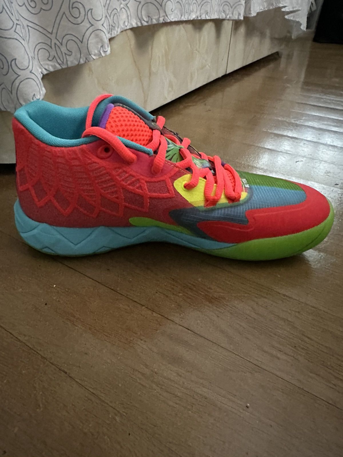 Puma Men’s Puma MB.01 Lamelo Ball “Be You” Size 10.5 Size US 10.5 / EU 43-44 - 7 Thumbnail