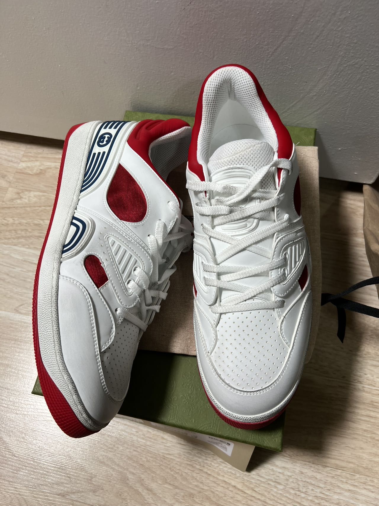 MEN Gucci Basket White Demetra