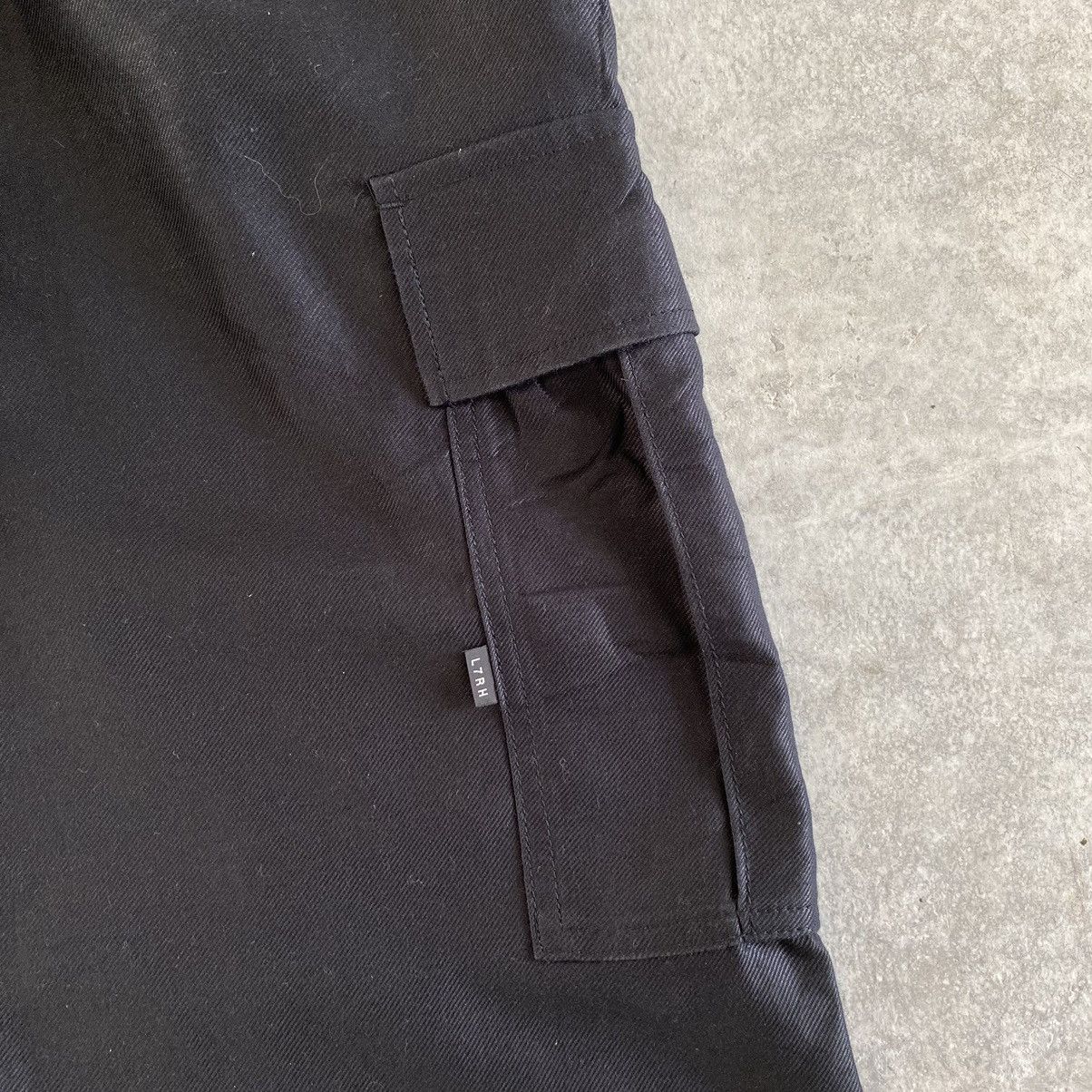 L7 Real Hip Vintage L7 Real Hip Coated Wide Leg Flared Cargo Pants Size US 31 - 18 Thumbnail