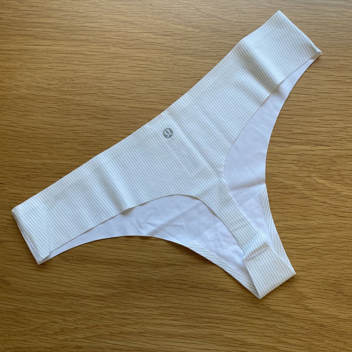 Lululemon NEW lululemon seamless thong Size ONE SIZE - 1 Thumbnail