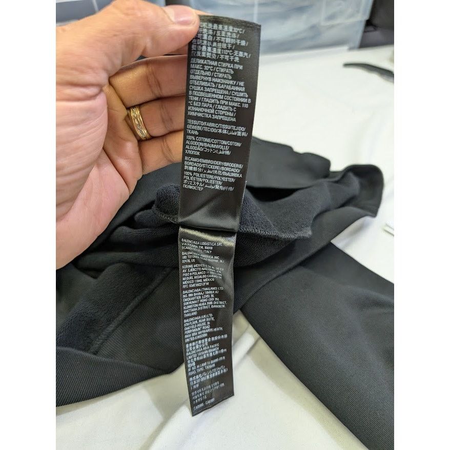 Balenciaga o1rshd1 Q:2 / Large Fit Hoodie in Black/White Size US XS / EU 42 / 0 - 16 Thumbnail