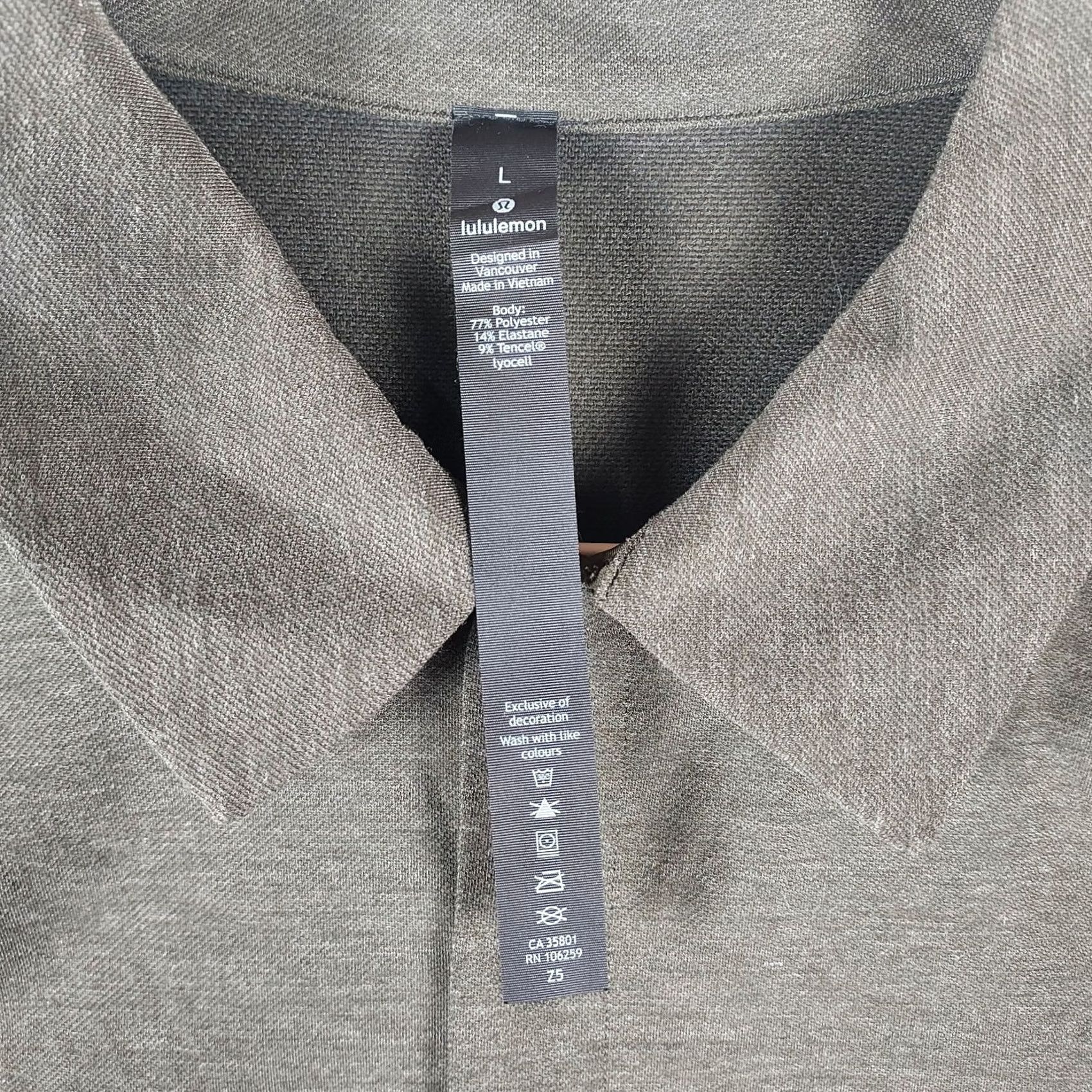 Lululemon Lululemon Mens L Button Down Shirt Snap Front Long Sleeve Performance Green Polyester Casual Regular Shirt Men Multiple Seasons Size US L / EU 52-54 / 3 - 3 Thumbnail