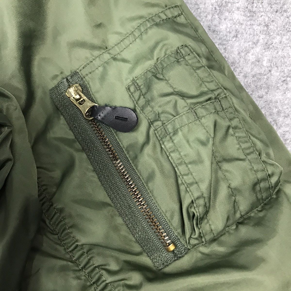 MILITARY BOMBER GREEN FADED JACKET