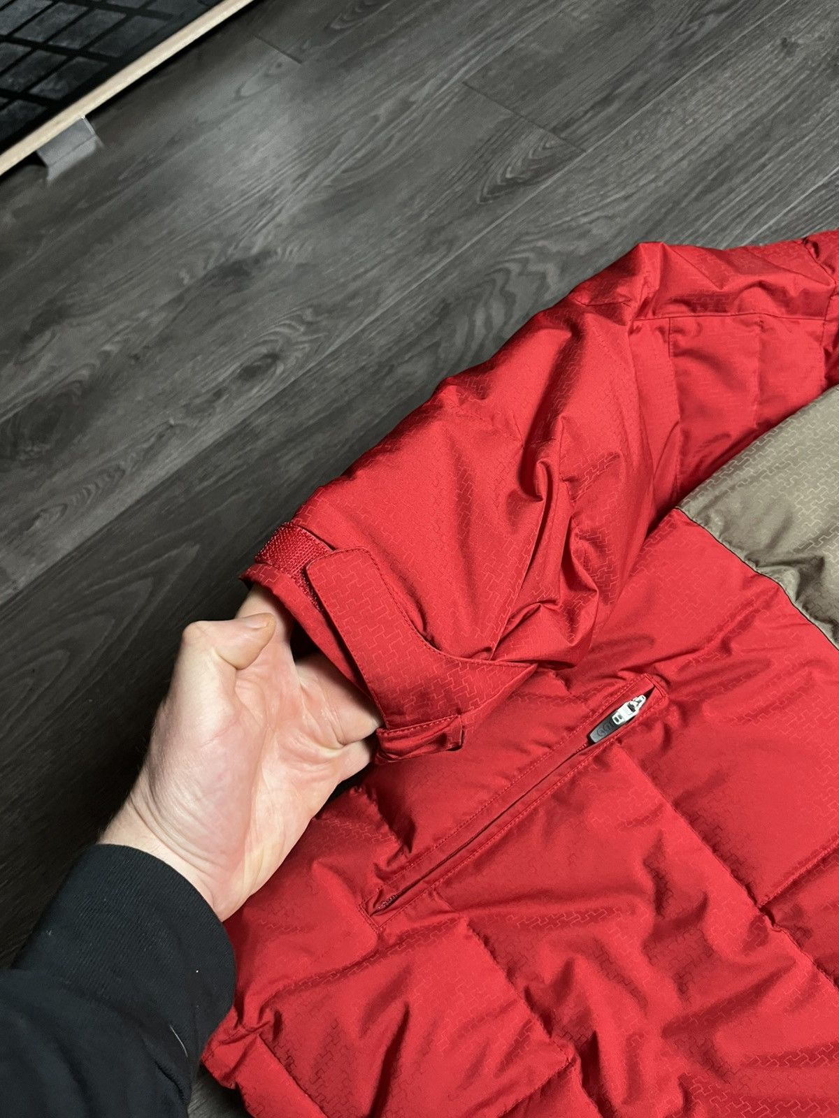 Nike ACG Vintage Nike ACG 550 Goose Down Puffer Jacket Red Gorpcore Size US XL / EU 56 / 4 - 7 Thumbnail