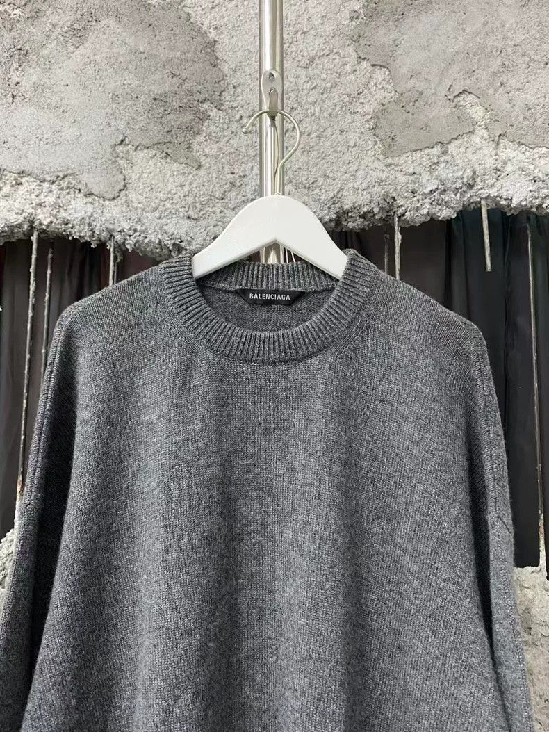 Balenciaga Balenciaga Embroidered Logo Sweater Size US XS / EU 42 / 0 - 4 Thumbnail