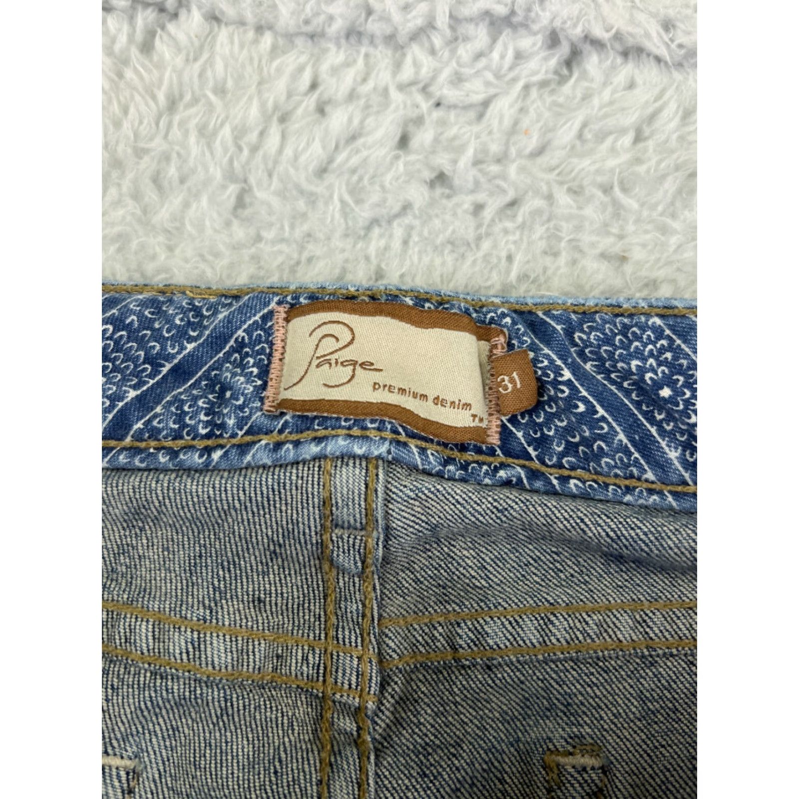 Paige Paige Jeans Women 31 Blue Denim Bootcut Low Rise Laurel Canyon Embellished Embroidered Size 24" / US 00 / IT 34 - 3 Thumbnail