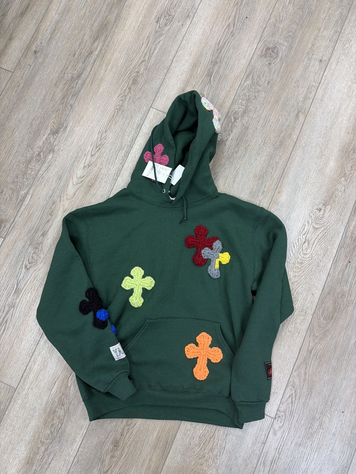 Syuman x Y.A.R.N hooded sweatshirt green crossed