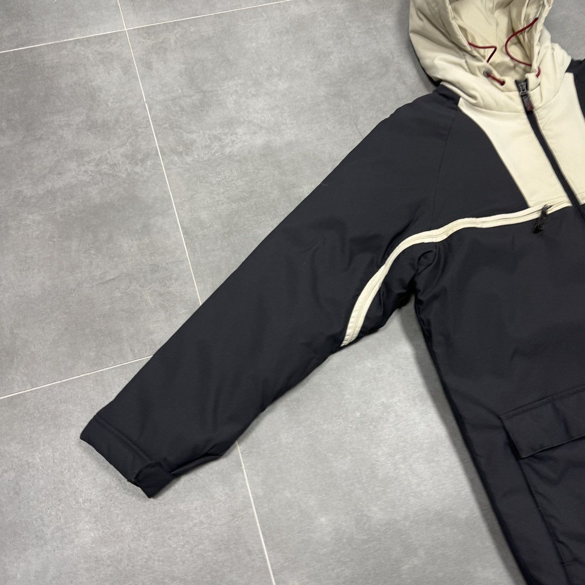 Nike Vintage Nike Nylon Insulated Hooded Jacket 90s Men Size M Size US M / EU 48-50 / 2 - 4 Thumbnail