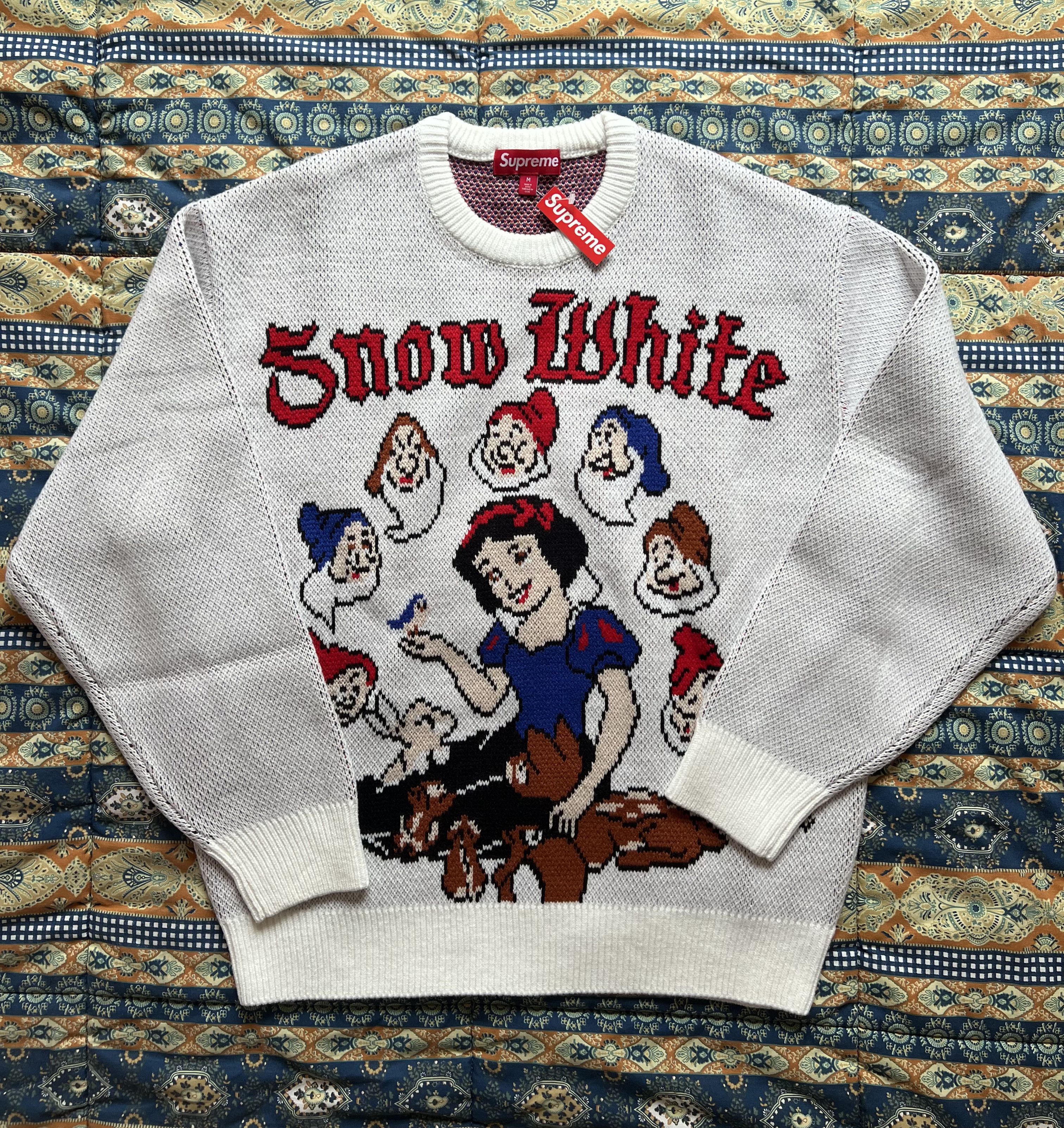 Supreme Supreme Snow White Sweater jumper knit Medium m | Grailed