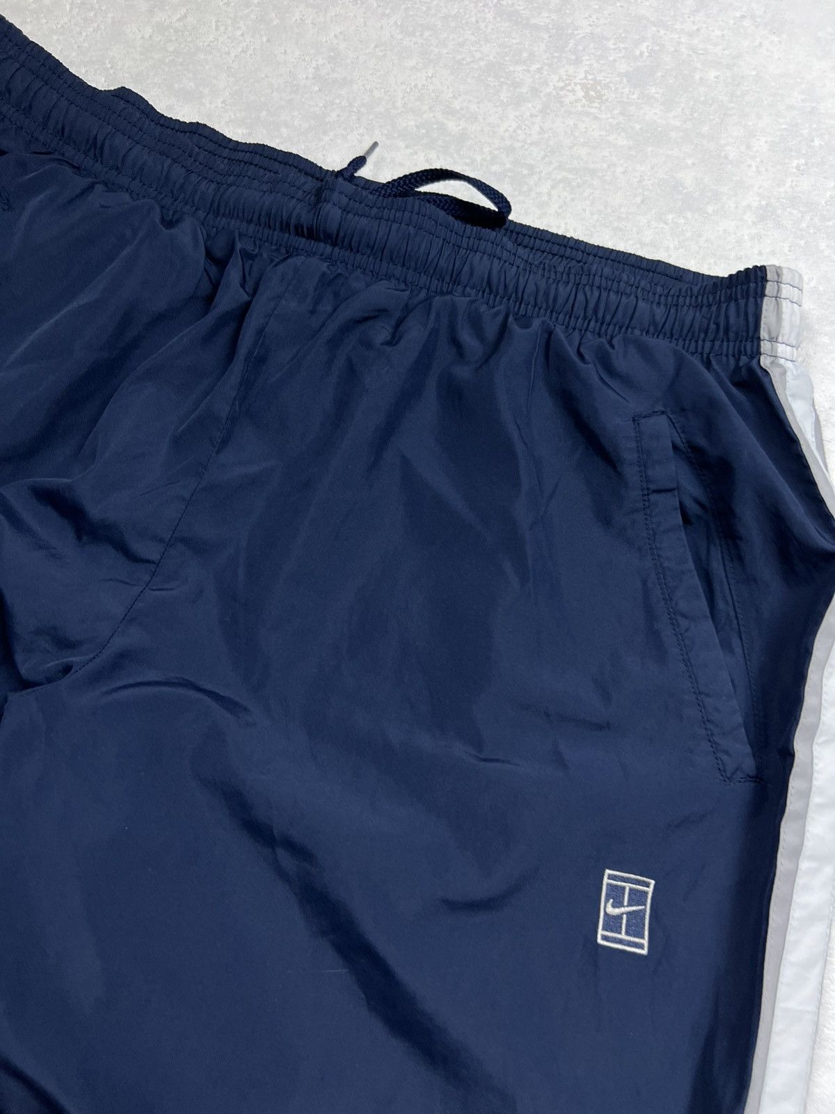 Nike 90s Nike Court Vintage Y2K Gorpcore Parachute Nylon Pants Size US 32 / EU 48 - 3 Thumbnail