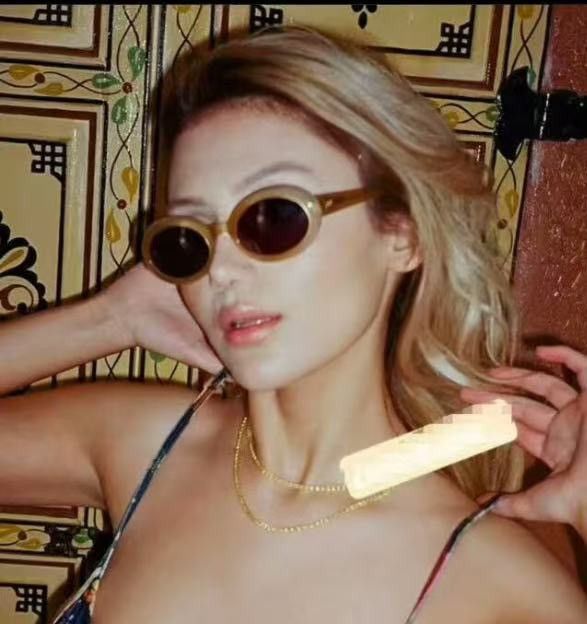 Chanel Chanel y2k style Sunglasses 07801 Size ONE SIZE - 4 Thumbnail