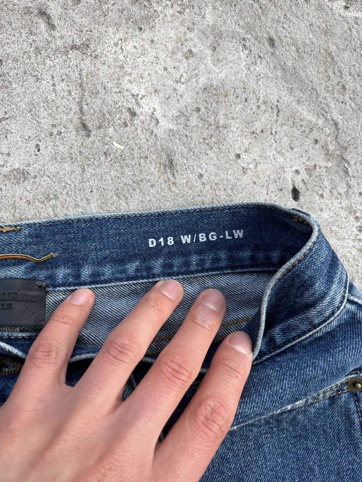 Hedi Slimane × Saint Laurent Paris AW16 Saint Laurent Paris by Hedi Slimane D18 Jeans Denim Size 27" / US 4 / IT 40 - 4 Thumbnail