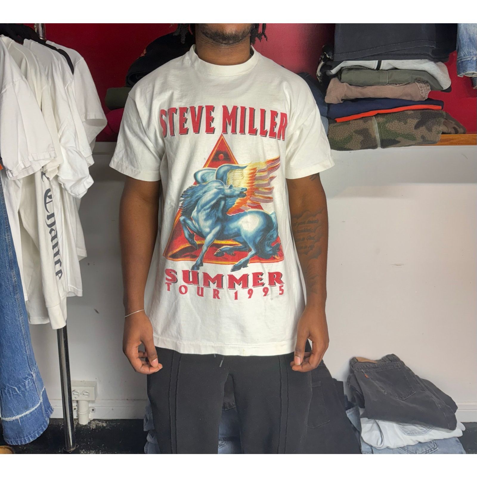 Fruit Of The Loom Vintage 95 Steve Miller Band Tee Size US XL / EU 56 / 4 - 1 Thumbnail
