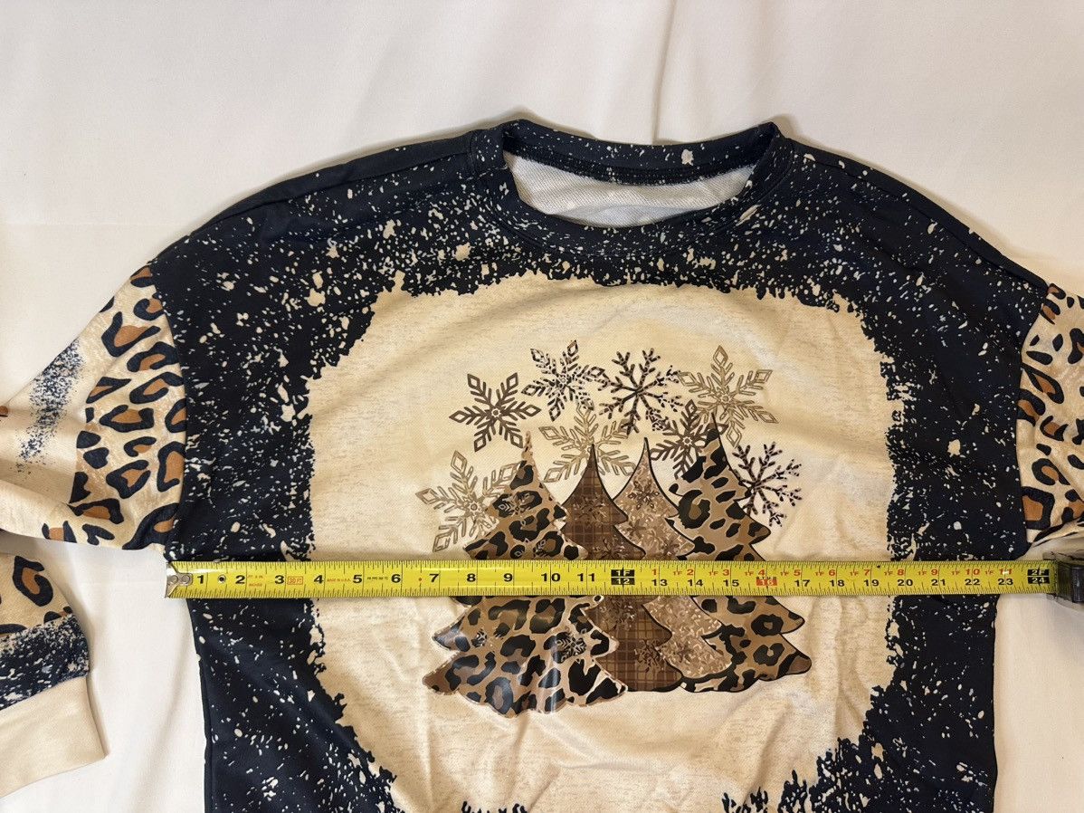 Other Boutique Leopard Color Block Pullover holiday Crewneck Nwt Size M / US 6-8 / IT 42-44 - 3 Thumbnail