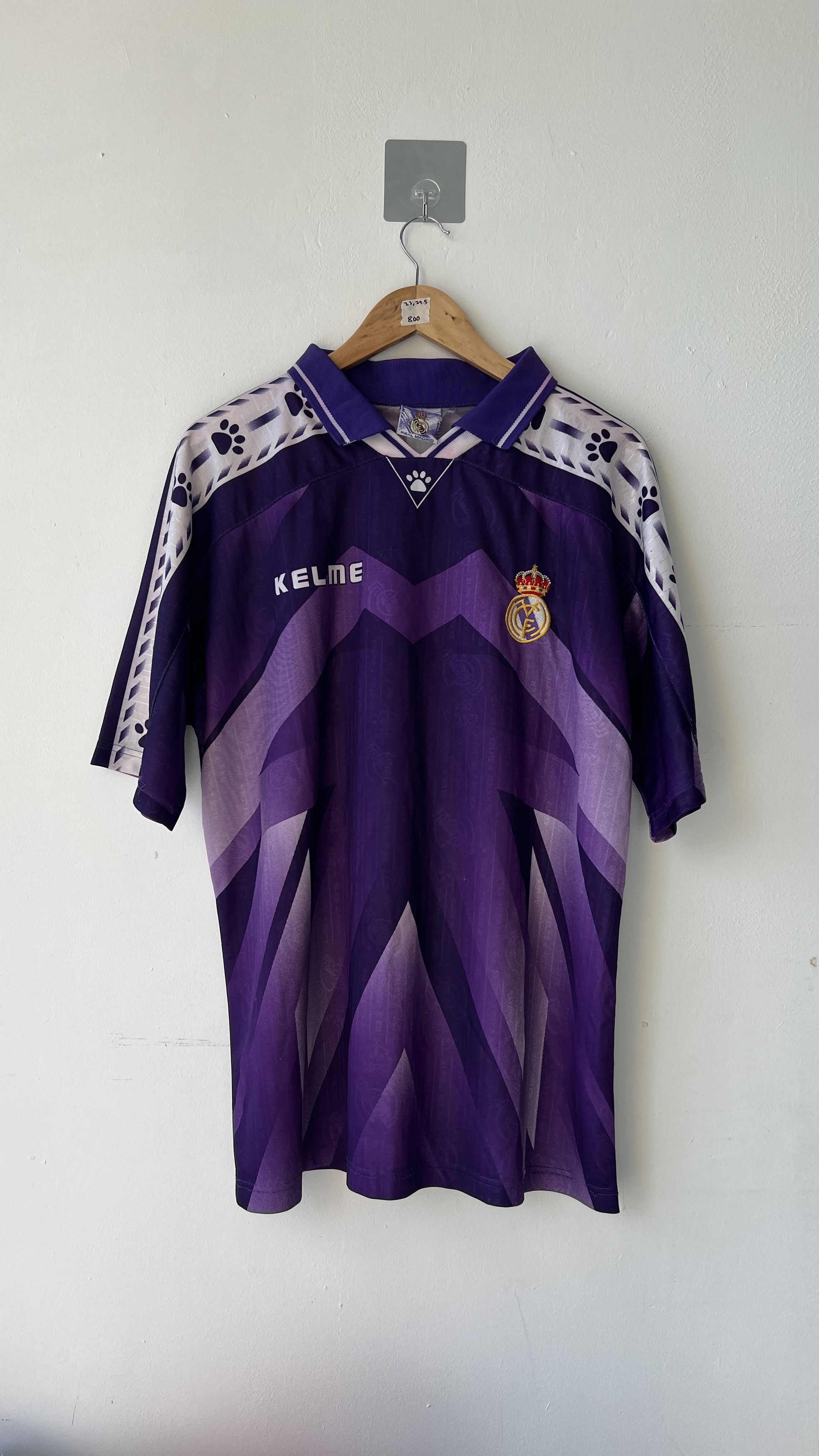 Other (M fits L) Real Madrid 1996-97 Away Shirt Panucci #17 Kit Size US L / EU 52-54 / 3 - 2 Thumbnail