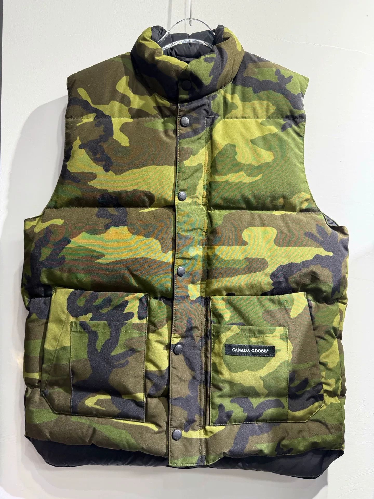 Canada Goose Canada Goose Down Camo Vest M Men Size US M / EU 48-50 / 2 - 1 Thumbnail