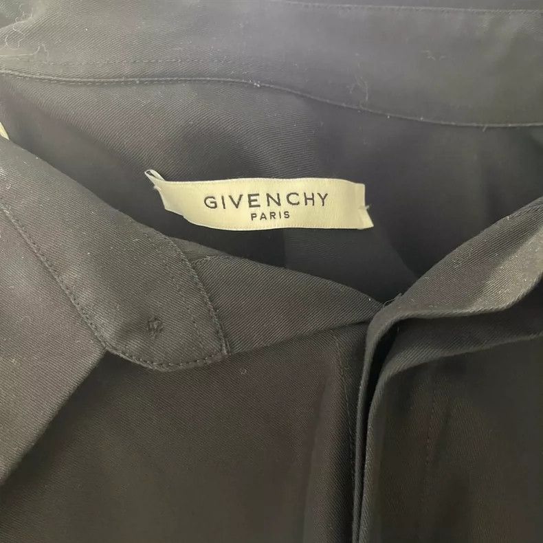 Givenchy Givenchy Logo Embroidered Long Sleeve Shirt with Collar Size US M / EU 48-50 / 2 - 4 Thumbnail