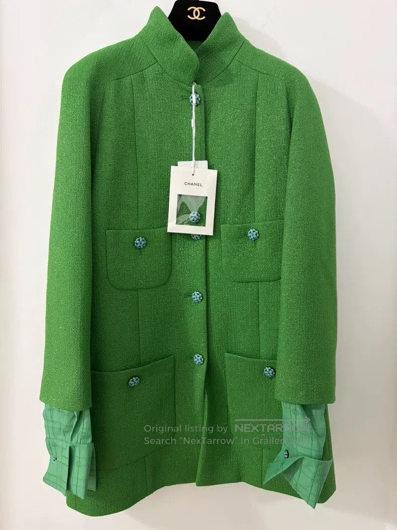 Chanel Chanel Flower button green shirt sleeve jacket Size XS / US 0-2 / IT 36-38 - 1 Thumbnail