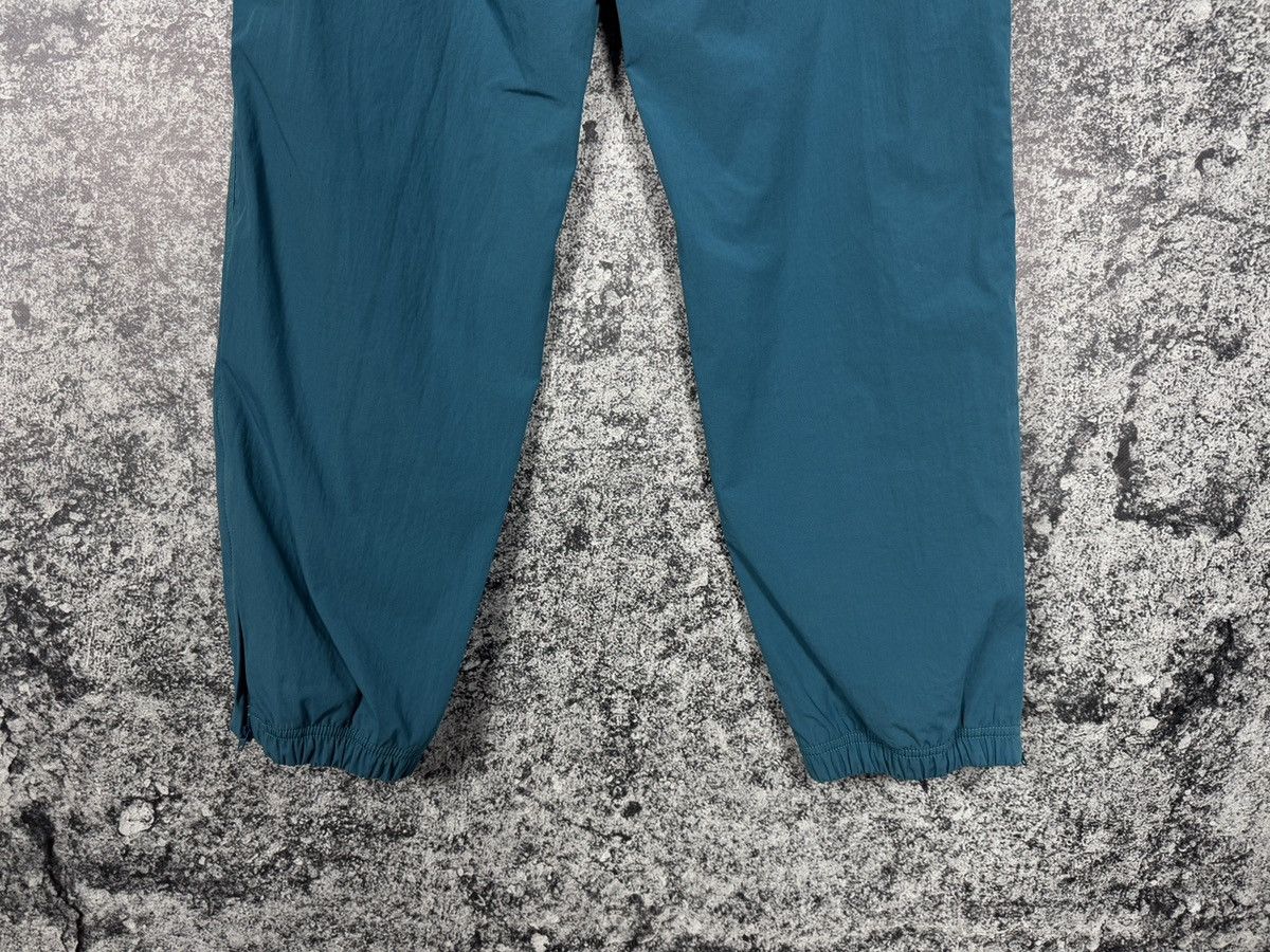 Nike Nike Air Vintage TrackSuit Sports Jacket And Pants Size L Size US L / EU 52-54 / 3 - 21 Thumbnail