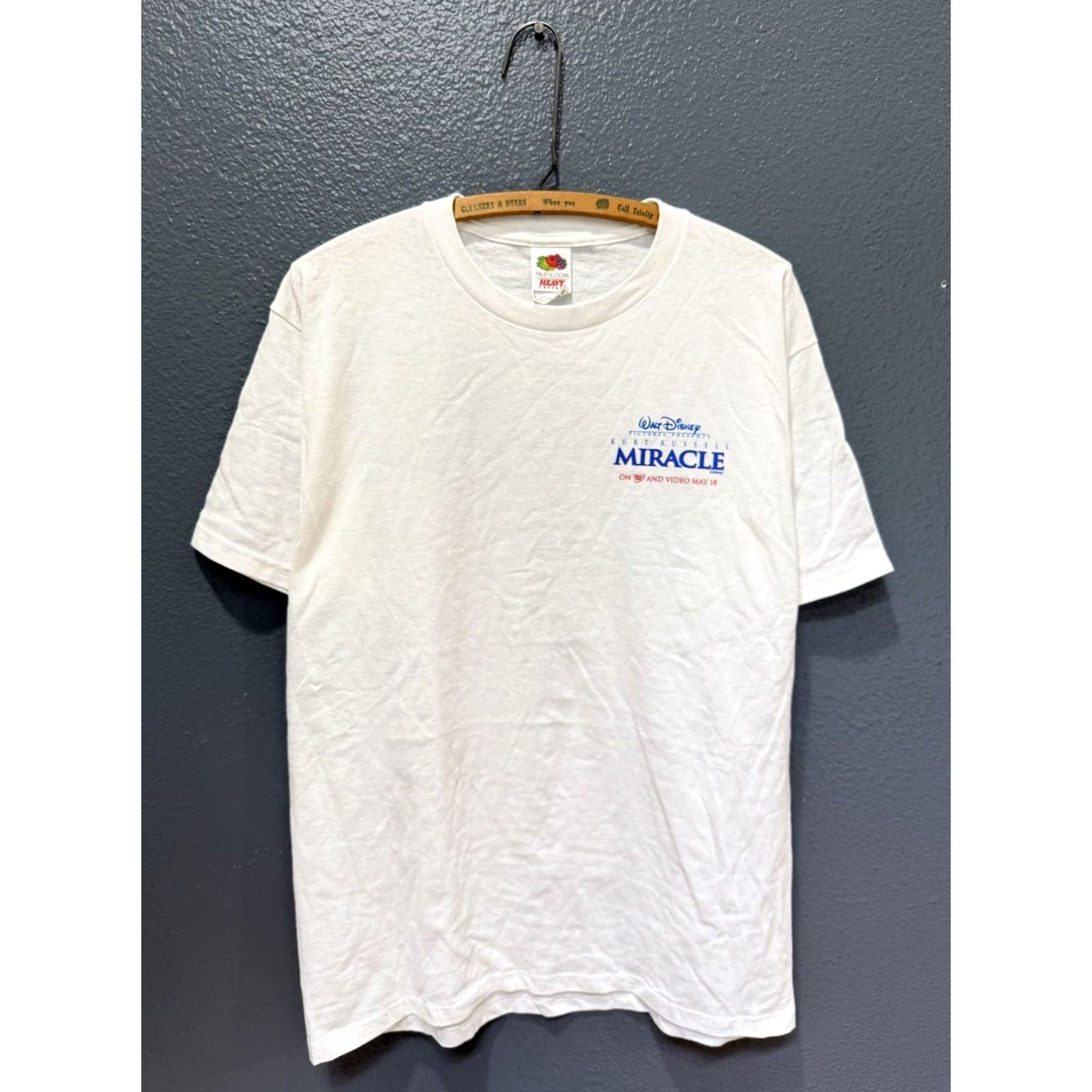 Disney VINTAGE Walt Disney Miracle Kurt Russell Movie Promo White Tee Shirt L Mens Size US L / EU 52-54 / 3 - 3 Thumbnail