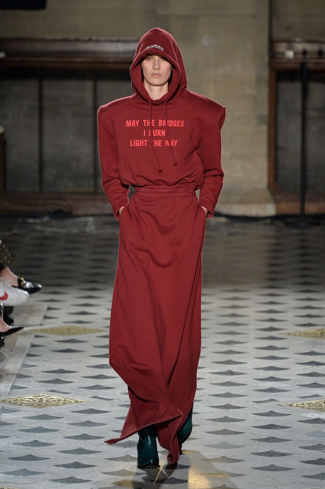 Vetements Vetements “May The Bridges I Burn” Cropped Hoodie Size US L / EU 52-54 / 3 - 3 Thumbnail