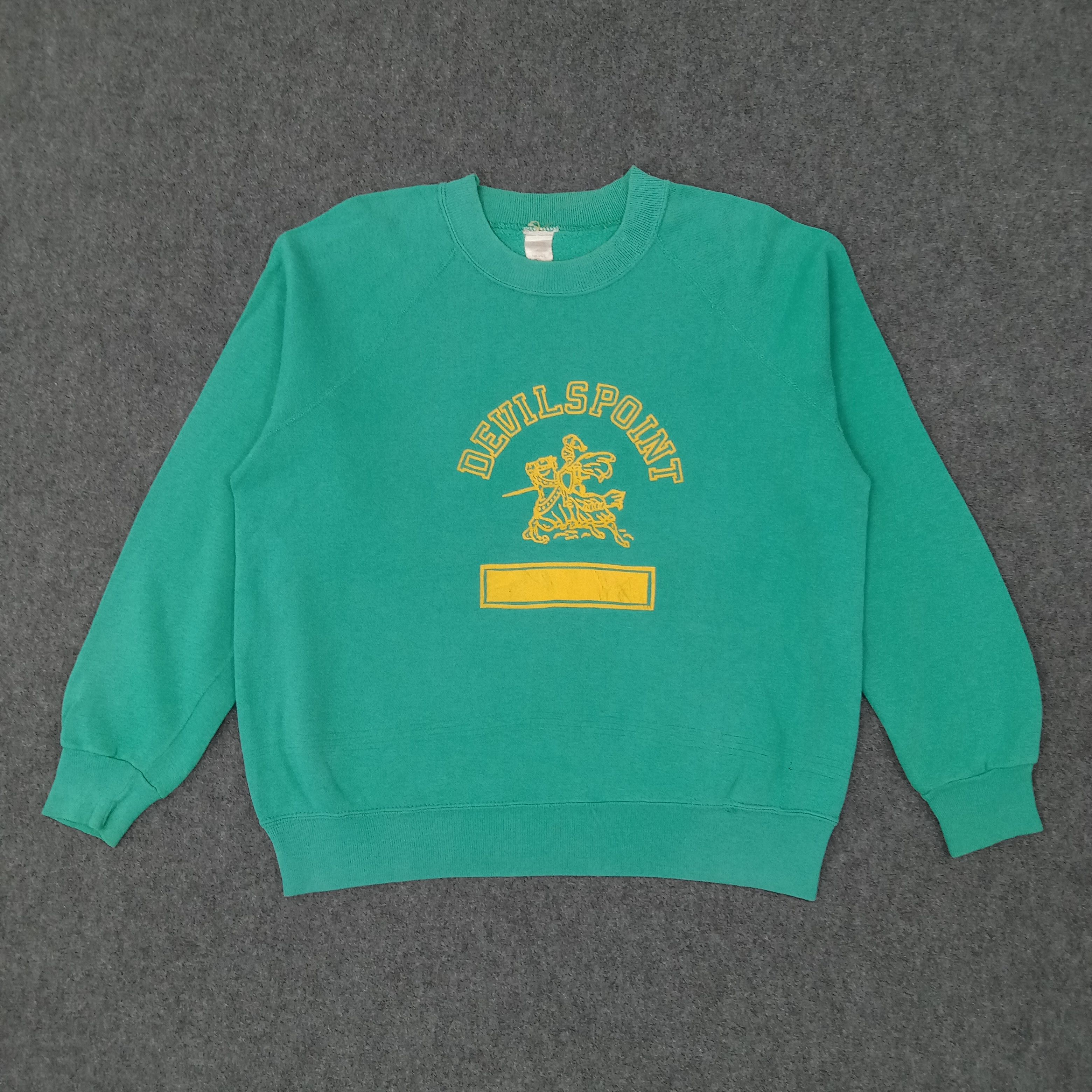 NFL Vintage 90's Devilspoint American Sport Style Sweatshirt Size US L / EU 52-54 / 3 - 1 Thumbnail