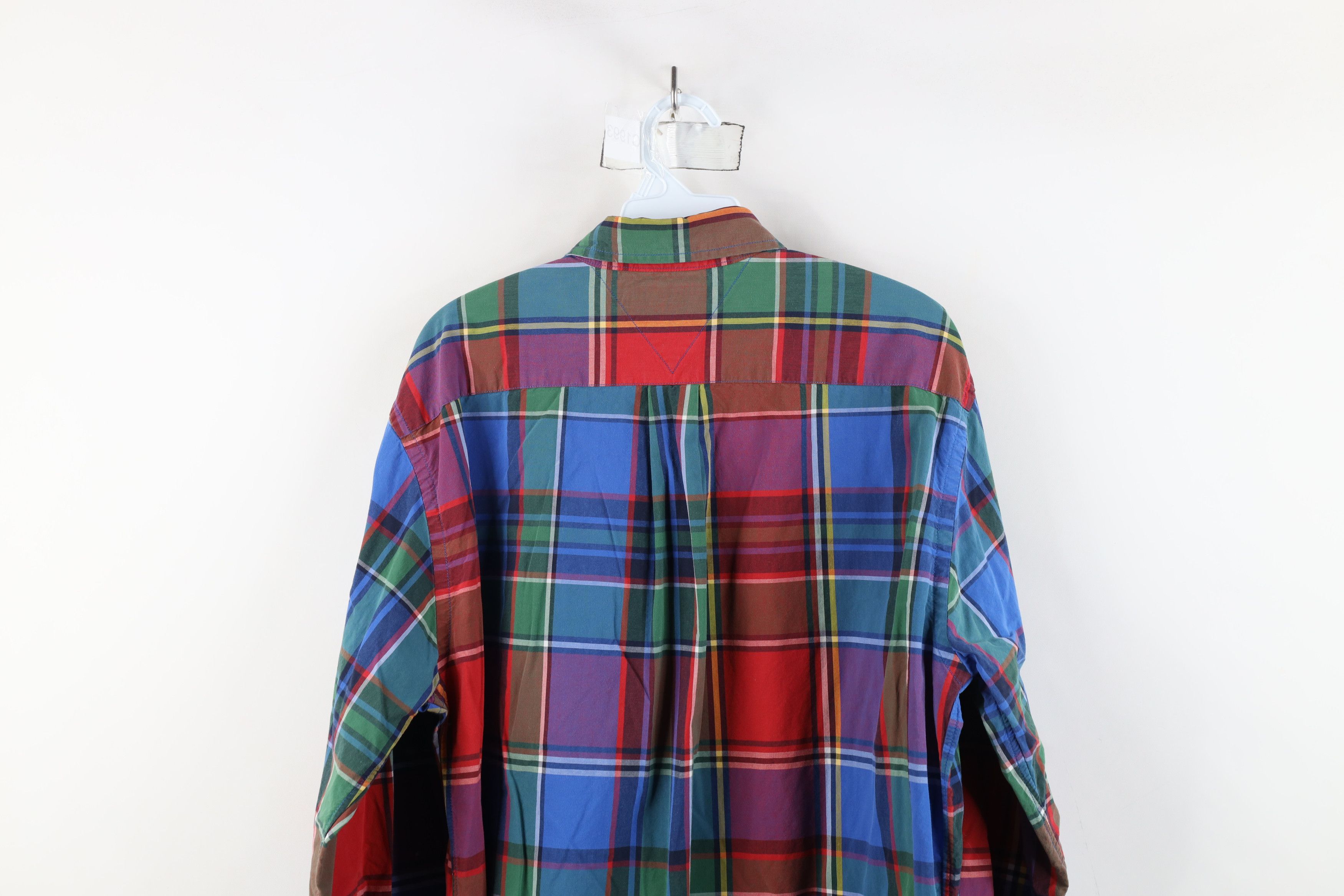 Tommy Hilfiger × Vintage Vintage Tommy Hilfiger Rainbow Collared Button Down Shirt Size US L / EU 52-54 / 3 - 10 Thumbnail