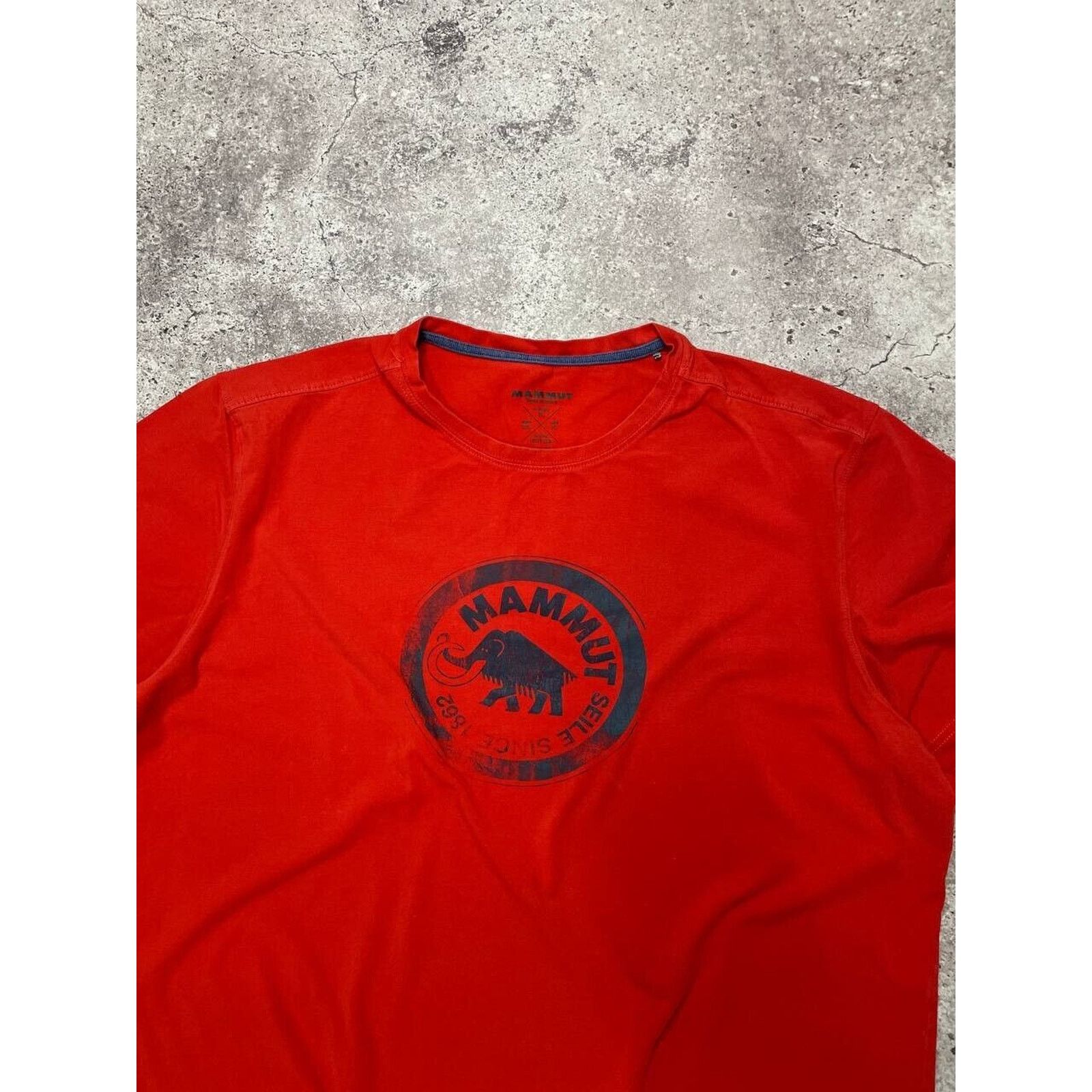 Mammut × Vintage Mammut Red T-Shirt Outdoor Hiking Sportswear Tee Size US XL / EU 56 / 4 - 2 Thumbnail
