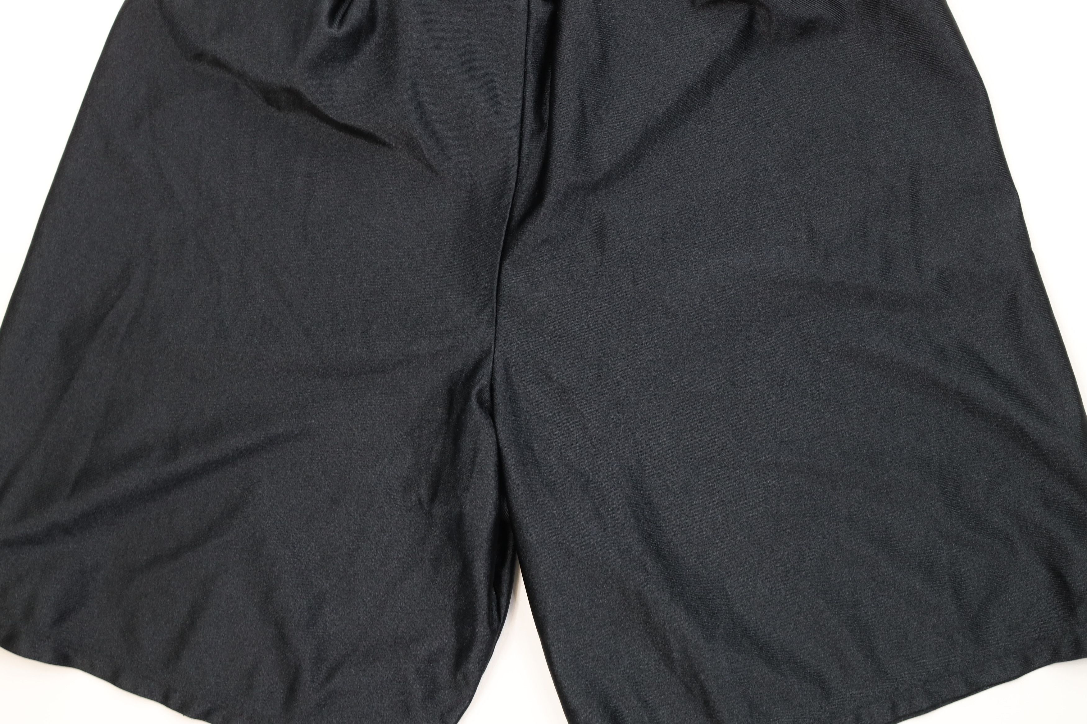 Nike Vintage 90s Y2K Nike Swoosh Above Knee Shorts Black USA Size US 36 / EU 52 - 10 Thumbnail