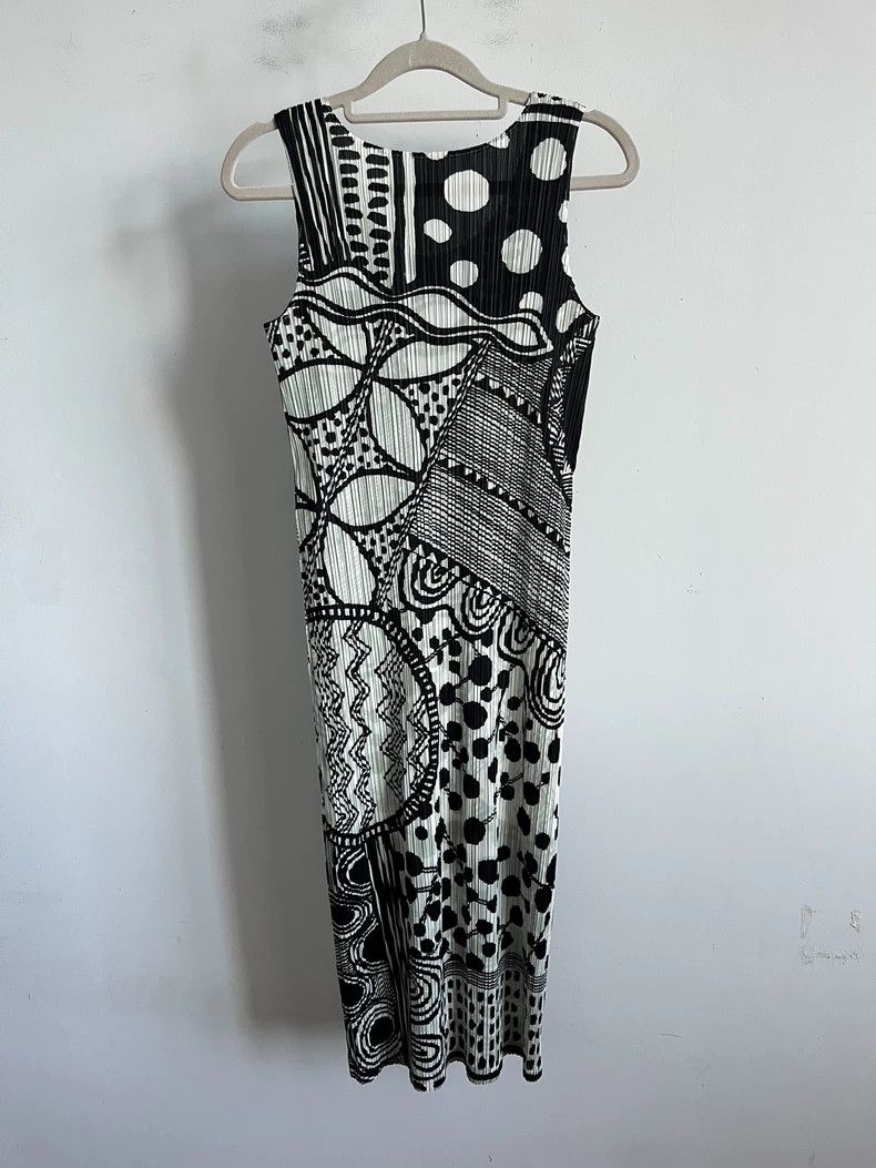 Issey Miyake size:3 Black and grey dress
