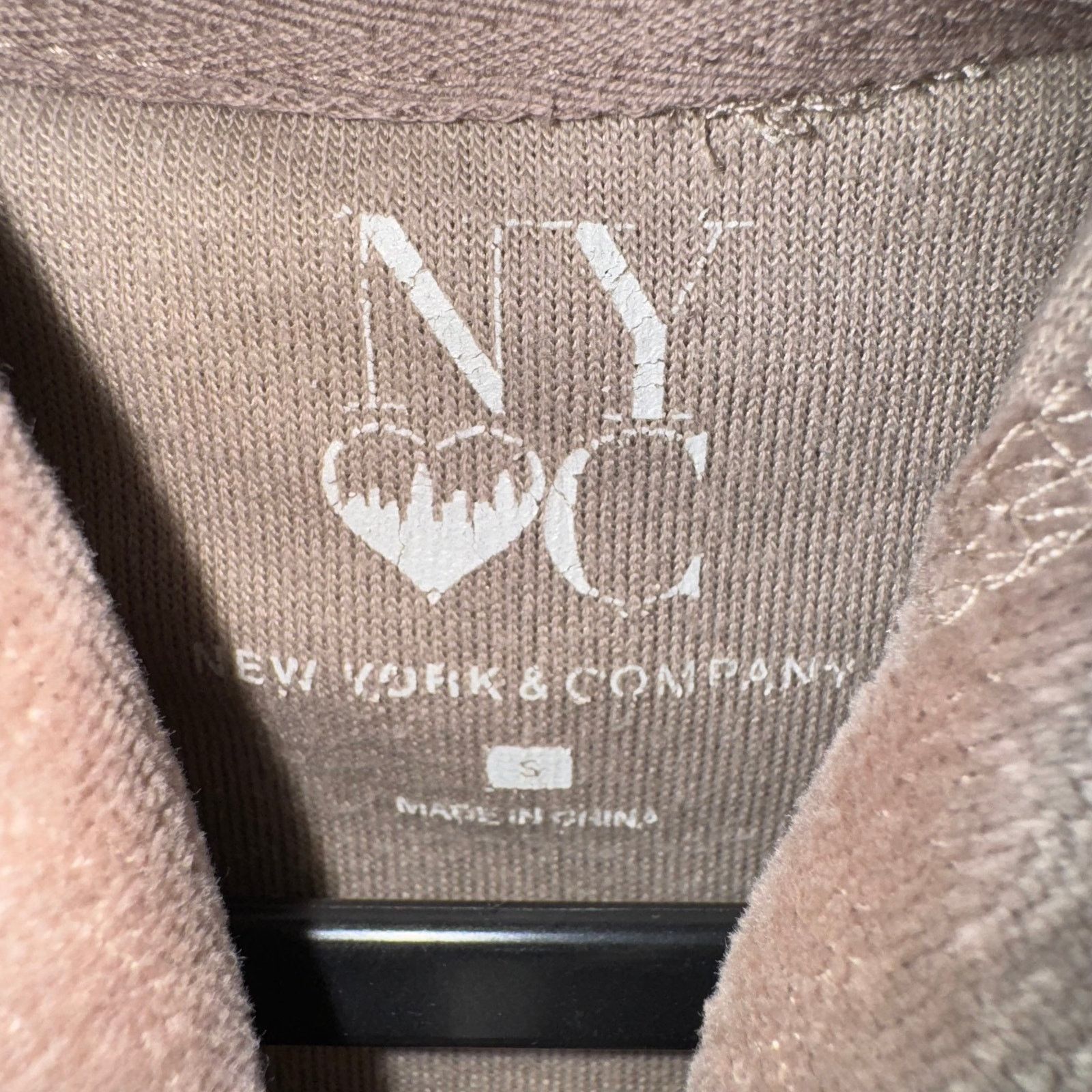 Vintage Vintage Y2K nyc velour juicy style 2000s femme zip up hoodie Size S / US 4 / IT 40 - 3 Thumbnail