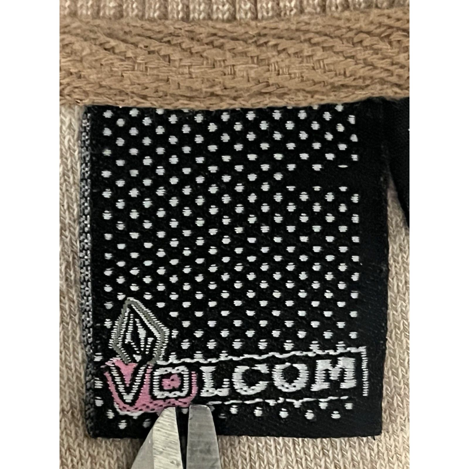 Volcom VINTAGE Volcom Sweatshirt Womens Medium Tan Sweater Size M / US 6-8 / IT 42-44 - 6 Thumbnail