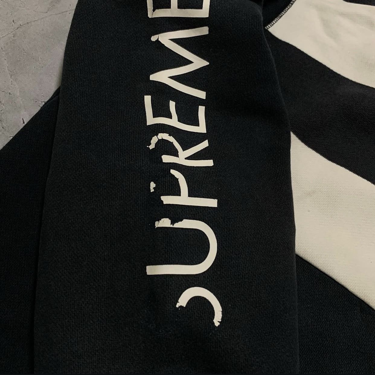 Supreme Supreme 2009 Block Stripe Hoodie Size US XL / EU 56 / 4 - 4 Thumbnail